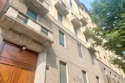 Magazzino in vendita, Via Giovanni da Procida, Milano