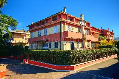 Villa Plurifamiliare in vendita, Via Tespi, Roma