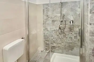 Casa in vendita, Via Pollenzo 49, Torino