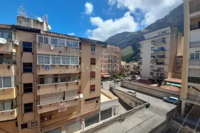 Casa in vendita, Via Giovanni Pascoli, Capaci