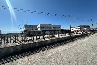 Capannone in vendita, Via Valeria Tiburtina, Celano