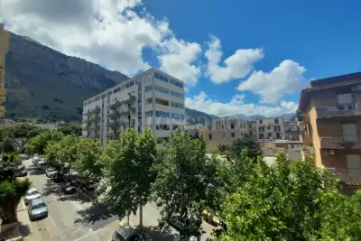 Casa in vendita, Via Giovanni Pascoli, Capaci