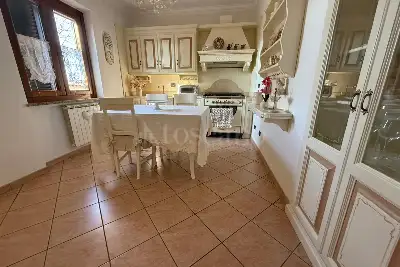 Villa Plurifamiliare in vendita, Via Alberto Brondi, Fiumicino