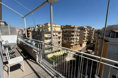 Attico in vendita, Via Edoardo Jenner, Roma