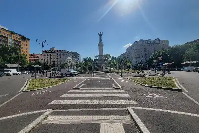 Negozio in vendita, C.so Monforte-P.za Tricolore, Milano