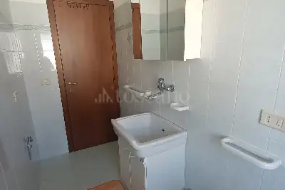 Casa in affitto, Via Svizzera 20, Pineto