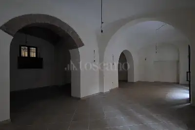 Negozio in vendita, Via dei Marsi, Roma