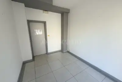 Negozio in vendita, Via Gian Carlo Camozzini, Verona