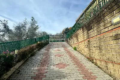 Villa in vendita, Via San Guglielmo Da Vercelli - Mercogliano, Mercogliano