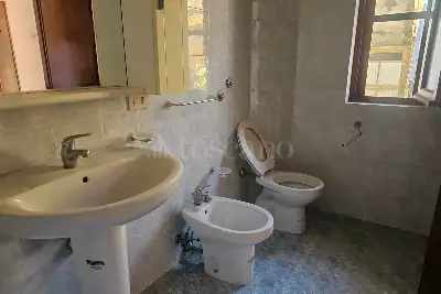 Casa in vendita, STRADA CAPOGRASSA 1680, Latina