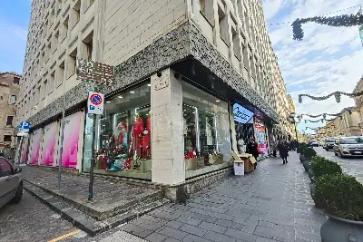 Negozio in vendita, Corso Mazzini, Catanzaro