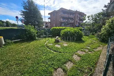 Villa in vendita, Via A. Volta, Solbiate con Cagno