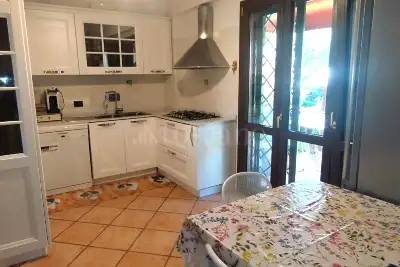 Villino a Schiera in vendita, Via Michele Nau, Roma