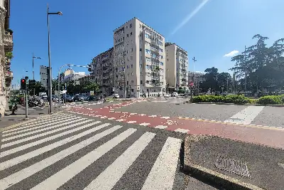 Negozio in vendita, C.so Monforte-P.za Tricolore, Milano