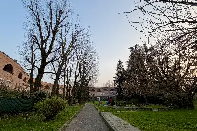 Negozio in affitto, Via del Mare, Milano