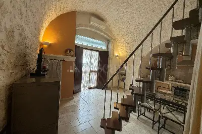 Casa Indipendente in vendita, Via Giovanni Battista Vico, Ostuni