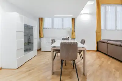 Casa in vendita, Via Francesco Brioschi, Milano