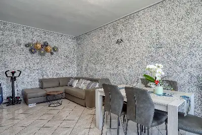 Casa in vendita, Piazza Borasio, Marchirolo