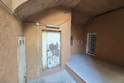 Negozio in vendita, Via Eurialo, Roma