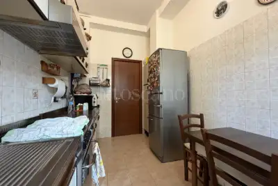 Casa in vendita, Via dei Tulipani, Milano