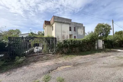 Palazzo in vendita, Via Civitella, Nettuno