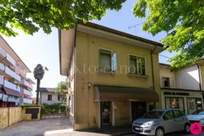 Negozio in vendita, Viale Venezia, Udine