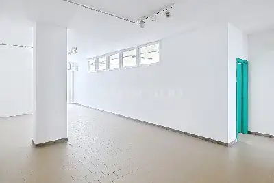 Negozio in vendita, Via G. Perantoni Satta 27, Sassari