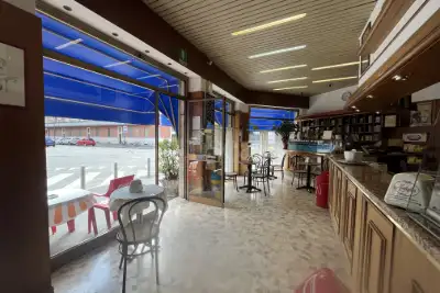 Negozio in vendita, Piazza Monte Falterona, Milano