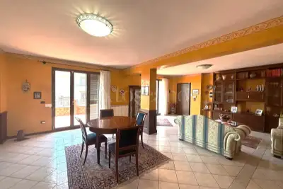 Villa in vendita, Via Indipendenza, Mascalucia
