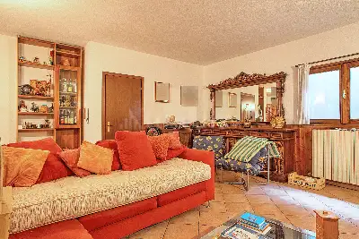 Villa in vendita, Via Ferruccio Pellini, Marchirolo