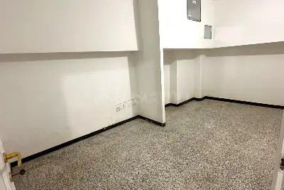 Magazzino in vendita, Piazza della Vittoria, Genova