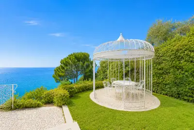 Villa in vendita, Via T. Tasso, Manerba del Garda