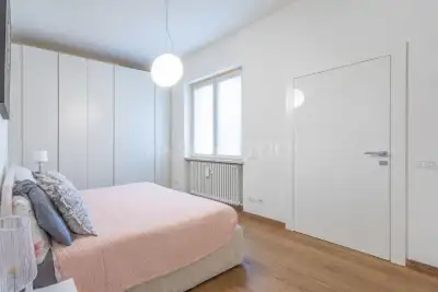 Casa in vendita, Viale Luigi Majno, Milano