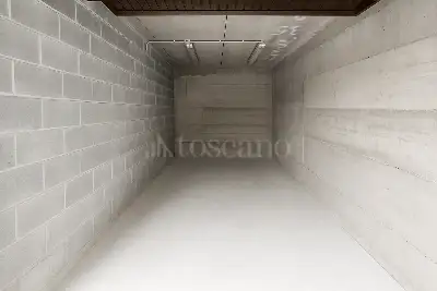 Box in vendita, Via Maroncelli 10, Monza