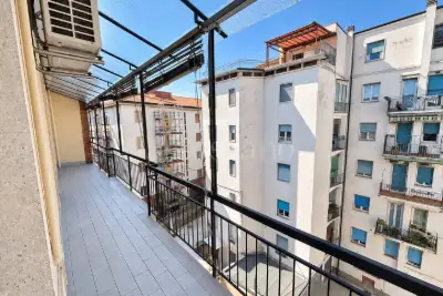 Casa in vendita, Viale Nino Bixio, Verona