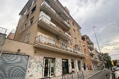 Negozio in vendita, Via delle Palme, Roma