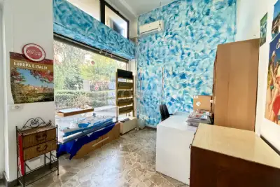 Negozio in vendita, Via Ambrogio Alciati, Milano