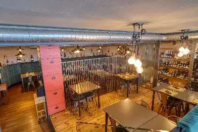 Negozio in vendita, Viale Dante Alighieri, Luino