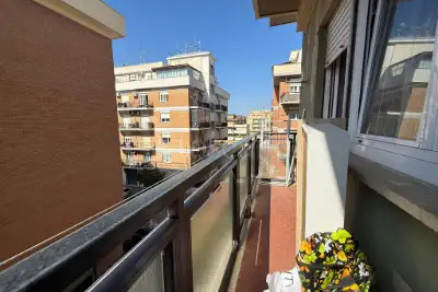 Casa in vendita, Via Francesco Grenet, Roma