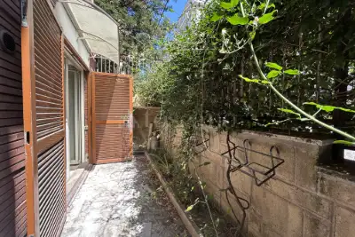 Casa in vendita, Via Guido Guinizelli, Roma