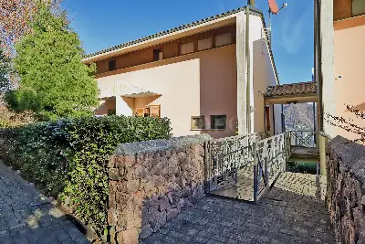 Casa in vendita, Via Casamora, Cuasso al Monte