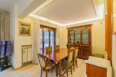 Casa in vendita, Via Vincenzo Ussani, Roma