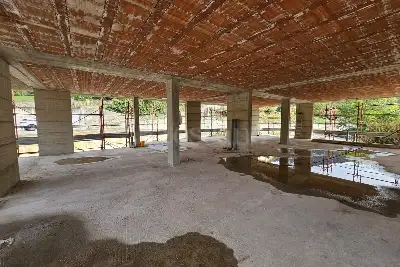 Casa in vendita, Via Rasile, Caino