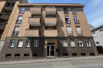 Casa in vendita, Via Francesco Petrarca, Lecco