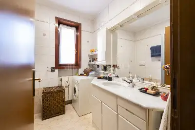 Casa in vendita, Via Adelaide Coari, Milano