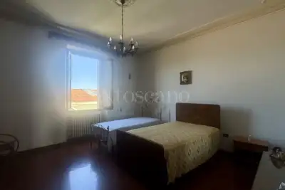 Casa Indipendente in vendita, Via dell'Alloro, Prato