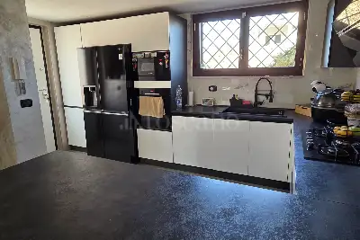 Villa Plurifamiliare in vendita, Via Giuseppe Dechelette, Roma