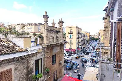 Casa in vendita, Via Volturno, Palermo