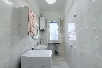 Casa in vendita, via Vincenzo Giordano Orsini , Milano