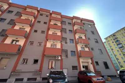 Casa in vendita, Via Mar Nero, Milano